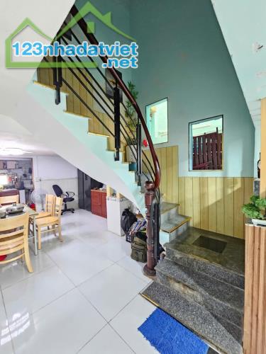 BÁn nhà  2 TẦNG - 1 đời chủ GẤP GẤP - AN PHÚ ĐÔNG - QUẬN 12.  ❗53m2 👉chỉ 3.45 tỷ👈 1 sẹc - 5
