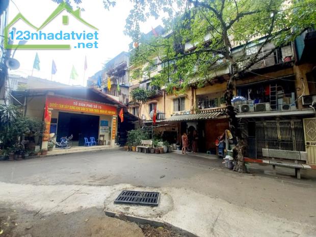 Nhà TTQĐ Đường 800A, Nghĩa Đô, Cầu Giấy. 65m, Tầng 1; MT 5m; Giá 5.3 tỷ  TẬP THỂ CẦU GIẤY - 5
