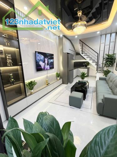 🔥 BÁN NHÀ TRƯỜNG CHINH – 4 TẦNG – LÕI ĐỐNG ĐA – GIÁ CỰC SỐC 5.5 TỶ! 🚀💰
