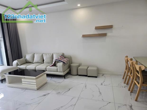 Cho thuê căn hộ 2 phòng ngủ tại Sunshine City