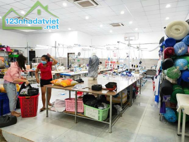 RẺ NHẤT Q12 BÁN ĐẤT TẶNG NHÀ XƯỞNG 142M2 ODT MẶT TIỀN LÊ VĂN KHƯƠNG - 3