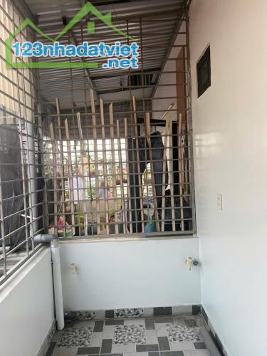 Chính chủ gửi bán nhà 3 tầng tuyến 2 Nguyễn Lương Bằng Kiến An - 4