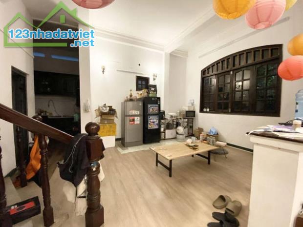 [Quận 3] Bán nhà Trần Quang Diệu, hẻm rộng, gần MT, xây kiểu biệt thự cổ - Chỉ 19.6 Tỷ