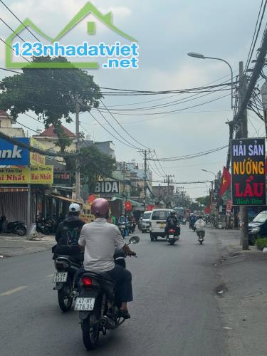 Mặt tiền Phan Huy Ích ngang 7m giá chỉ 95tr/m