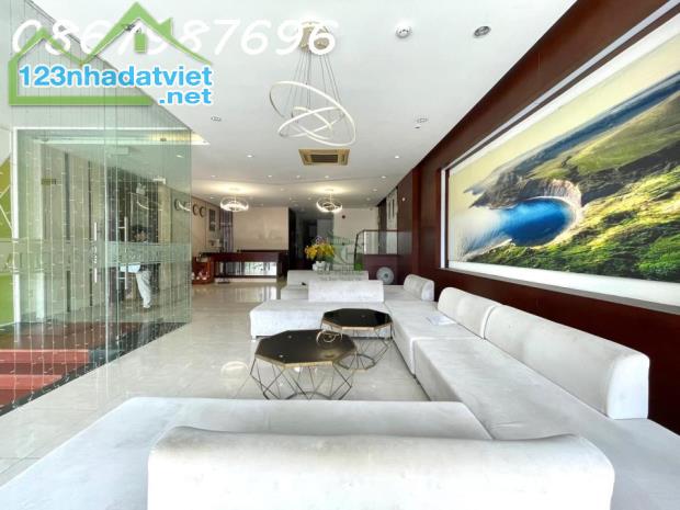 🏨 Cho Thuê Tòa Khách Sạn 46 Phòng – Mặt Tiền Trần Phú, Trung Tâm Nha Trang – 120
