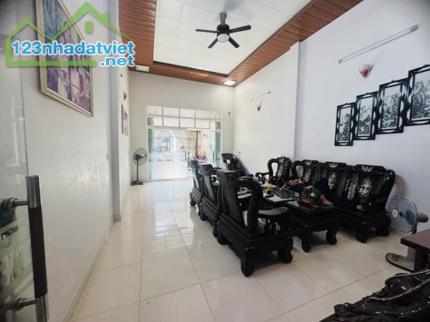 hàng thơm ngay thoại ngọc hầu trung tâm tân phú đường 10m thông thoáng ngang 5 x 25m 3pn - 1