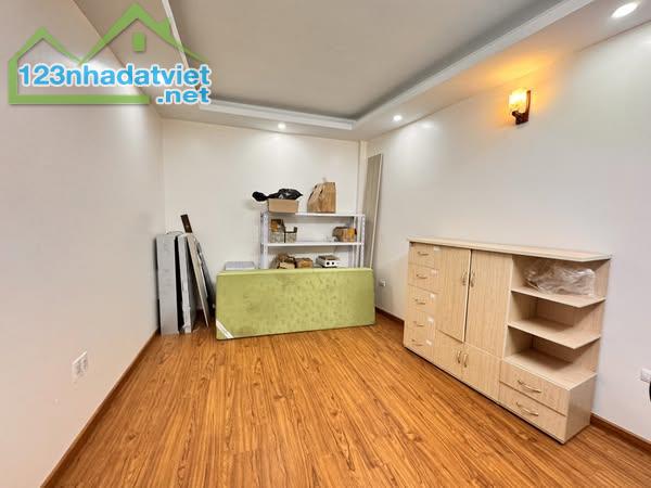 💥ĐỖ NHUẬN - CÔNG VIÊN HÒA BÌNH - NHÀ ĐẸP DÂN XÂY - Ở NGAY 55M2 - 6 TẦNG - NGÕ Ô    TÔ - 2