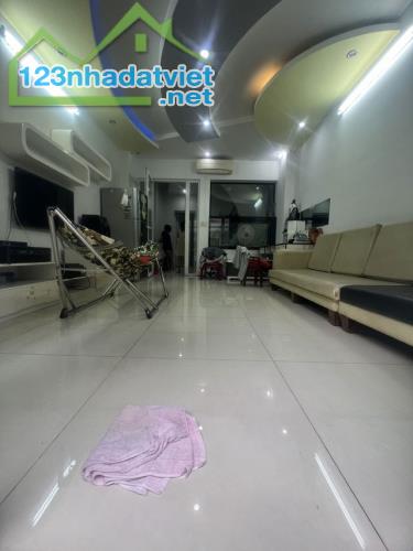 [Quận 3] Nhà Đẹp 4PN 5WC HXH Nguyễn Thiện Thuật – Vị Trí Kinh Doanh Đắc Địa