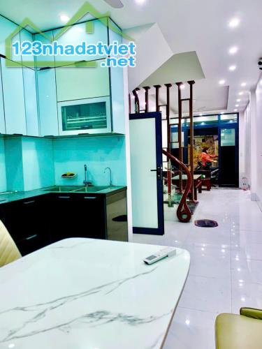 BÁN NHÀ ĐƯỜNG VŨ TÔNG PHAN, 47M2, 5 TẦNG, GIÁ 10.5 TỶ - 1