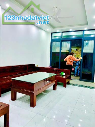 BÁN NHÀ ĐƯỜNG VŨ TÔNG PHAN, 47M2, 5 TẦNG, GIÁ 10.5 TỶ - 2