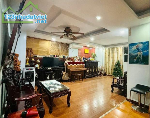 SIÊU HIẾM_DUPLEX_HÀ ĐÔNG_276m2_VIEW HỒ VĂN QUÁN_4 NGỦ_GIÁ: 9,8 TỶ
