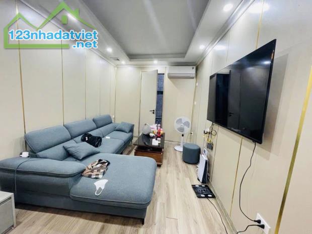 Bán Siêu Phẩm Khương Đình TX, DT 50M2, MT 3.5M, 3 Mặt thoáng, nhỉnh 8 tỷ ô tô đỗ ngõ - 2