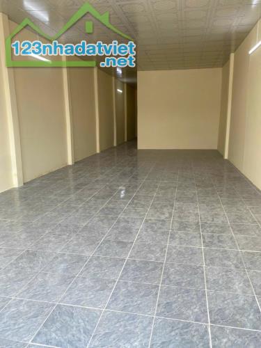 Bán nhà mặt tiền Bình Tân, đường Hồ Học Lãm, 151m2 (5,5x28), chỉ 10.X tỷ