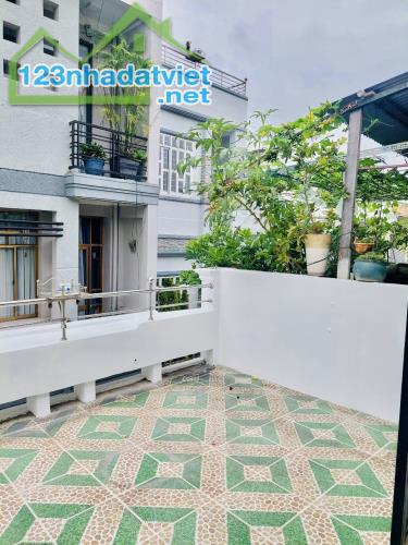 BÁN NHÀ CHỢ VẢI PHÚ THỌ HÒA- HẺM XE HƠI - 10M RA MẶT TIỀN – 52M2- 3 TẦNG – GIÁ :6.1Đ - 1