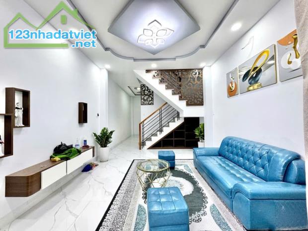 BÁN GẤP NHÀ ĐẸP - P3 GÒ VẤP - GẦN SÂN BAY - 36 M2 - 4.25 TỶ