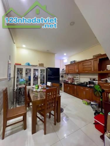 Thống Nhất P16 Gò Vấp - 60m2-  4 TẦNG - 4 PN - Sát KHU CITYLAND CAO CẤP - Giá 5 Tỷ Nhỉnh - 4