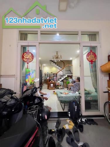 Thống Nhất P16 Gò Vấp - 60m2-  4 TẦNG - 4 PN - Sát KHU CITYLAND CAO CẤP - Giá 5 Tỷ Nhỉnh - 3
