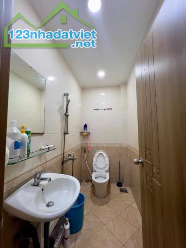 Thống Nhất P16 Gò Vấp - 60m2-  4 TẦNG - 4 PN - Sát KHU CITYLAND CAO CẤP - Giá 5 Tỷ Nhỉnh