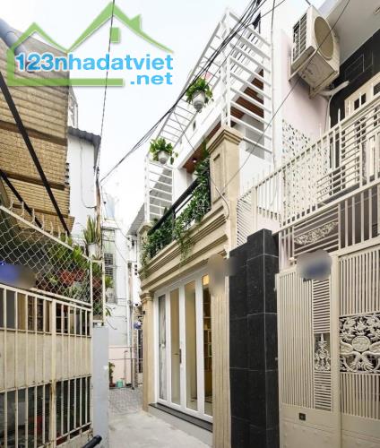 BÁN NHÀ 2 tầng trên đường NGUYỄN VĂN NGHI P1 GÒ VẤP chỉ 2tỷ850 gần Trường ĐH Công Nghiệp 4