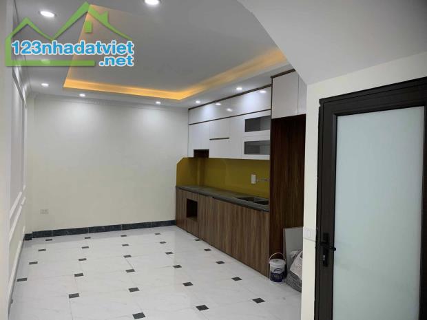 Bán nhà gần Trịnh Văn Bô, Cao Đẳng FPT,Xuân Phương 37M2 xây 4 Tầng nhỉnh 5 tỷ - 2