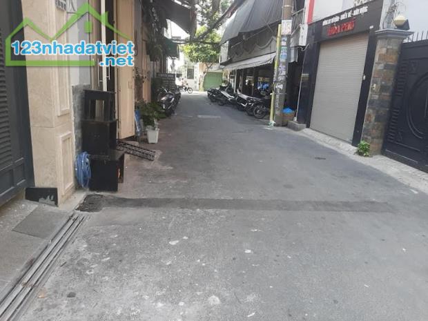 BÁN NHÀ 3 TẦNG, 67M2 (4X17) Vườn Lài Tân Phú  GIÁ 6.3 TỶ  SHR
