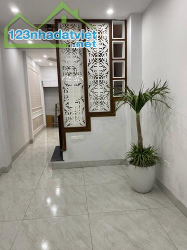 VIP Thái Hà Đống Đa 40m2, ô tô đỗ cửa, giá 9.9 tỷ, 5 tầng kinh doanh cho thuê - 1