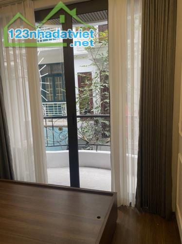 VIP Thái Hà Đống Đa 40m2, ô tô đỗ cửa, giá 9.9 tỷ, 5 tầng kinh doanh cho thuê - 2
