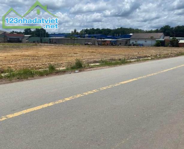 BÁN 5X50=250M2 SỔ RIÊNG, ĐỐI DIỆN CHỢ, ĐƯỜNG 18M, DÂN ĐÔNG GIÁ 450TR