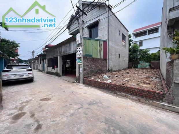 Bán đất TRỤC CHÍNH ô tô đánh võng tại #ĐÔNG LAI-QUANG TIẾN SS giá ngang trong ngõ - 2