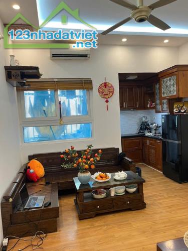 Cần bán căn hộ 56m² – 2PN, 2WC, full nội thất – Giá 2,93 tỷ, nhà đẹp vào ở ngay