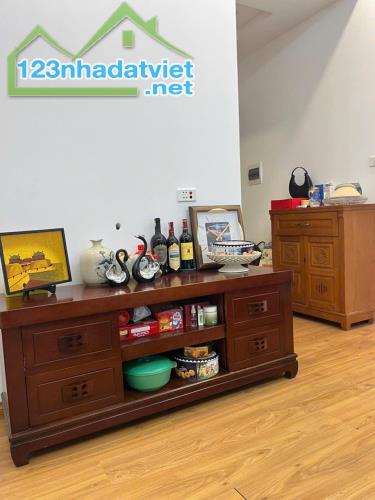 Cần bán căn hộ 56m² – 2PN, 2WC, full nội thất – Giá 2,93 tỷ, nhà đẹp vào ở ngay - 1