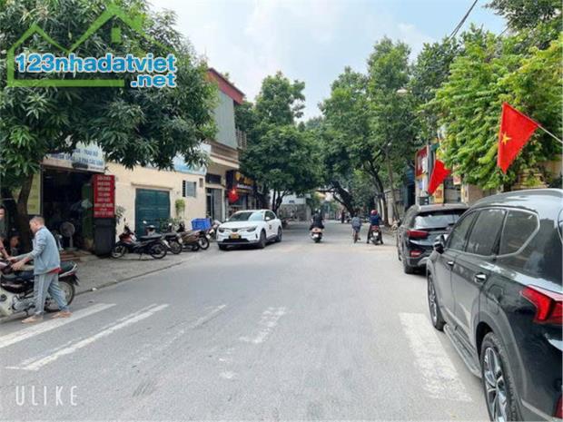 Mặt phố Bồ Đề 65m,mặt tiền hơn 9m,Đg 3 ô tô tránh,vỉa hè 3m,dòng tiền đỉnh,giá chào  27.x