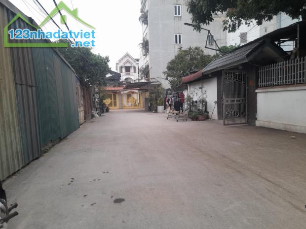 ĐẤT ĐỒNG MAI ĐƯỜNG 2 ÔTÔ TRÁNH GẦN ĐƯỜNG 6 - 2