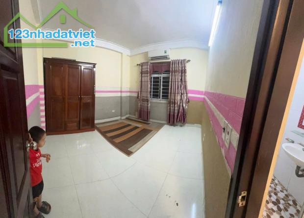 siêu phẩm nhà 5 tầng 40m2 mt 5m ở yên xá chỉ 8 tỷ chủ đang cho thuê 12tr/th - 1