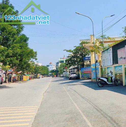 Bán đất thị trấn Trạm Trôi,diện tích39m2,mặt tiền3.6m,ô tô 7 chỗ đỗ cửa - 1