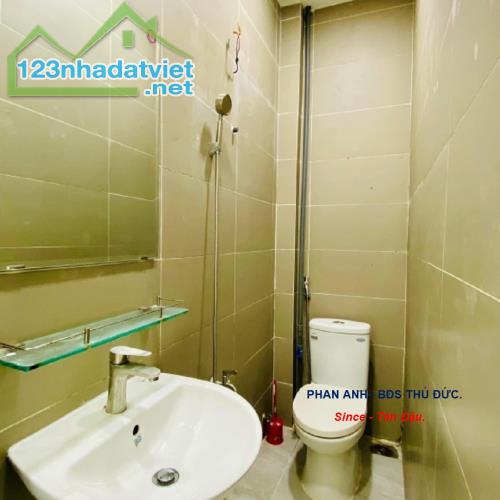 🔥 SIÊU HOT! Bán gấp nhà phố Nguyễn Duy Trinh, Quận 2 _ Hẻm xe hơi, 118 m2 đất _ 2 tầng