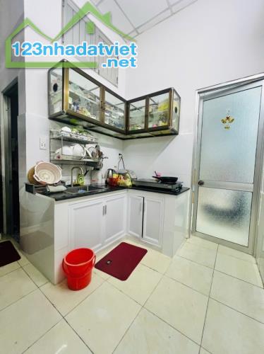 Bán Nhà 50m² Hẻm xe hơi Đường Lê Sát, Q. Tân Phú - 2