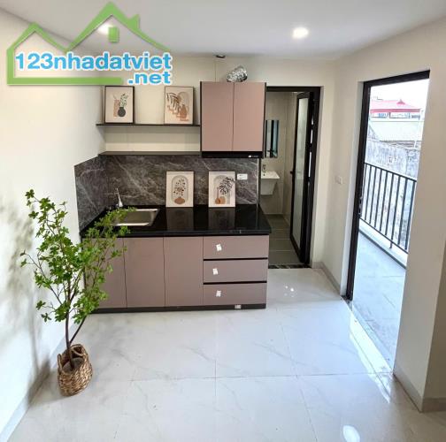 (Cực hiếm) Căn hộ Studio mới khai trương tại ngõ 134 Cầu Diễn - Nội thất cao cấp - Giá - 3