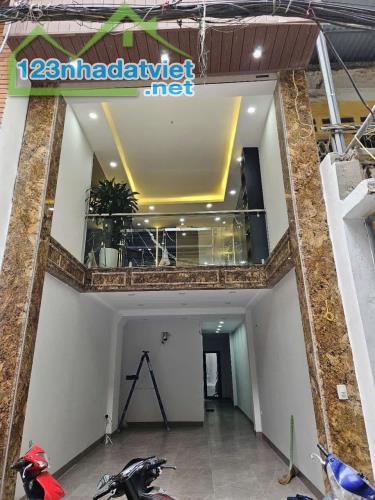 MẶT NGÕ KIM NGƯU - 30M RA PHỐ - NGÕ THÔNG ÔTÔ VÀO NHÀ - GIÁ 18 TỶ - 2