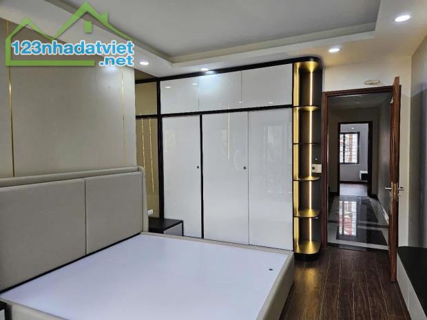 MẶT NGÕ KIM NGƯU - 30M RA PHỐ - NGÕ THÔNG ÔTÔ VÀO NHÀ - GIÁ 18 TỶ - 3