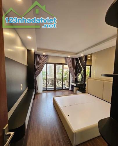 MẶT NGÕ KIM NGƯU - 30M RA PHỐ - NGÕ THÔNG ÔTÔ VÀO NHÀ - GIÁ 18 TỶ - 4