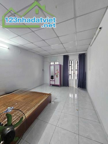 Bán Nhà Nam Thới, Sát Thị Trấn Hóc Môn, 44m2, 2 Tầng BTCT, Hẻm 30m ra Đường Xe Tải. - 1