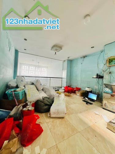 Bán nhà Mặt tiền Nguyễn Nghiêm - ngay UBND Quận Tân Phú, 4.2x19m, 4 Tầng, 9.9 tỷ - 1