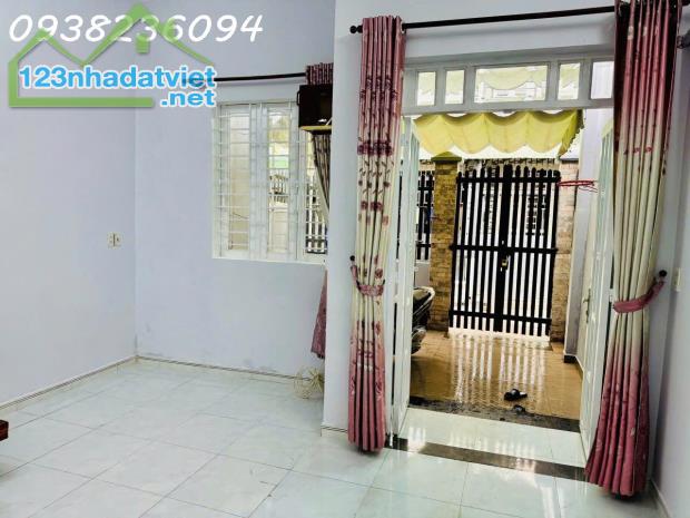 Nhà rộng đẹp 4.5x16, máy lạnh và nhiều nội thất, gần cao Đẳng Điện Lực - 4