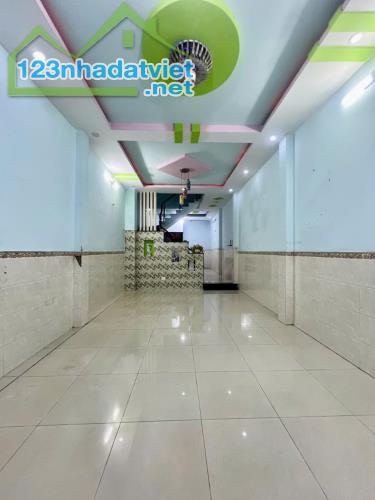 Siêu Phẩm nhà Hồ Văn Long gần ngã tư Gò Mây hẻm 5m thông 70m2,3Tầng Nhỉnh 5tỷ