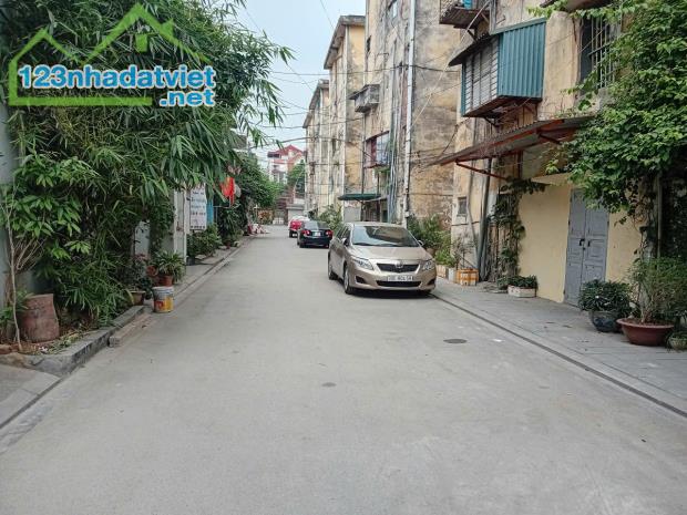 BÁN CĂN HỘ TẬP THỂ THỊ TRẤN ĐÔNG ANH. SỔ ĐỎ CHÍNH CHỦ