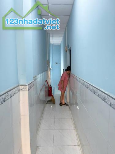 Hàng Thơm nhà liên khu 5-6 ngay chợ 94m2 hẻm xe tải ,2Tầng 4 Tỷ 2 - 3