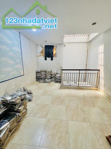 MẶT TIỀN GIÁP THOẠI NGỌC HẦU - TÂN PHÚ - 80M2 - 4 TẦNG BTCT - HOÀN CÔNG ĐỦ
