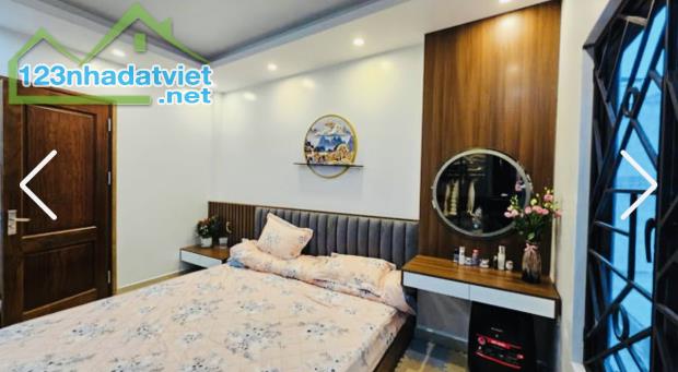 HIẾM CÓ!!! BÁN NHÀ TT MỸ ĐÌNH -32M-5T-MT4M-TẶNG NỘI THẤT-NGÕ OTO-HƠN 7 TỶ - 4