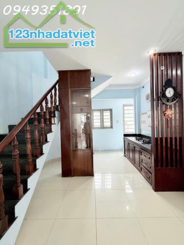 🌟 NHÀ 2 MẶT HẺM HXH 59M2 2TẦNG NGANG 4,6M SHR HOÀN CÔNG ĐỦ GIÁ 5,8Tỷ LH 0949351891 MR - 1